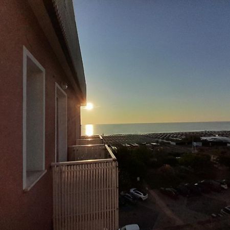 Hotel Delfino Milano Marittima Esterno foto