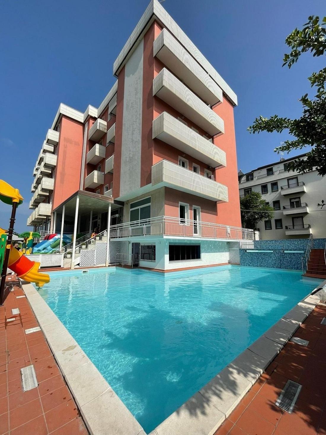 Hotel Delfino Milano Marittima Esterno foto