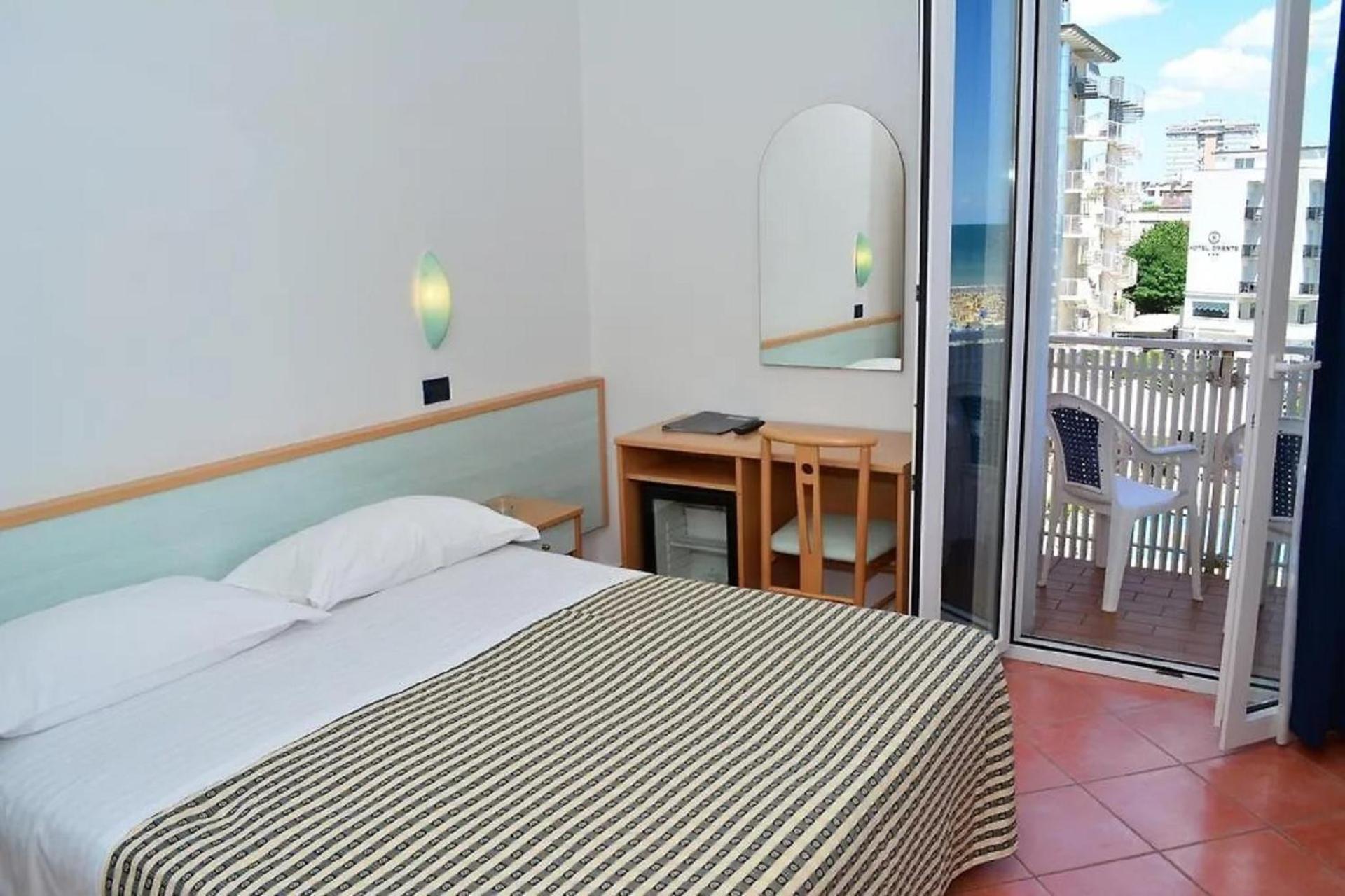 Hotel Delfino Milano Marittima Esterno foto