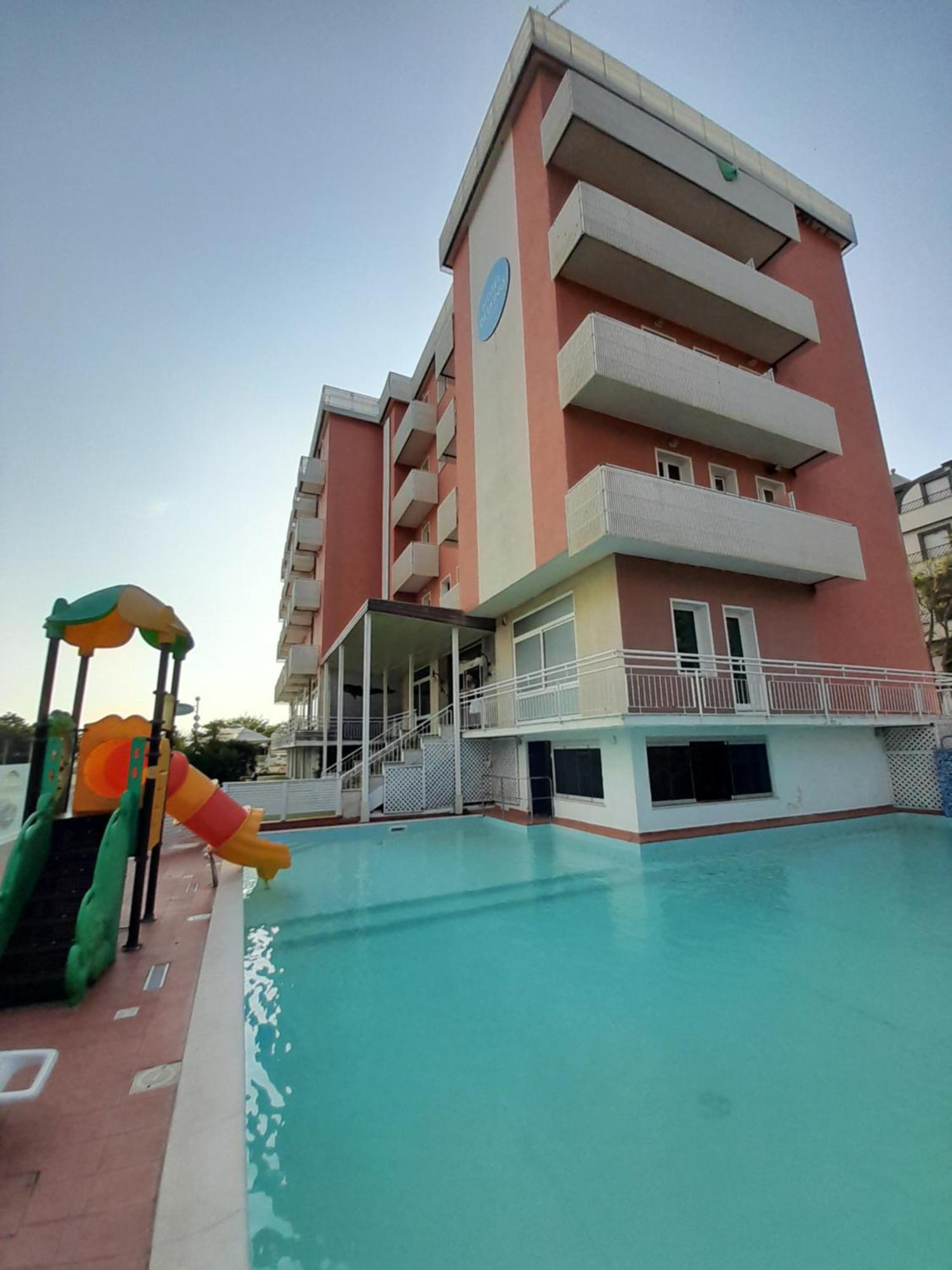 Hotel Delfino Milano Marittima Esterno foto