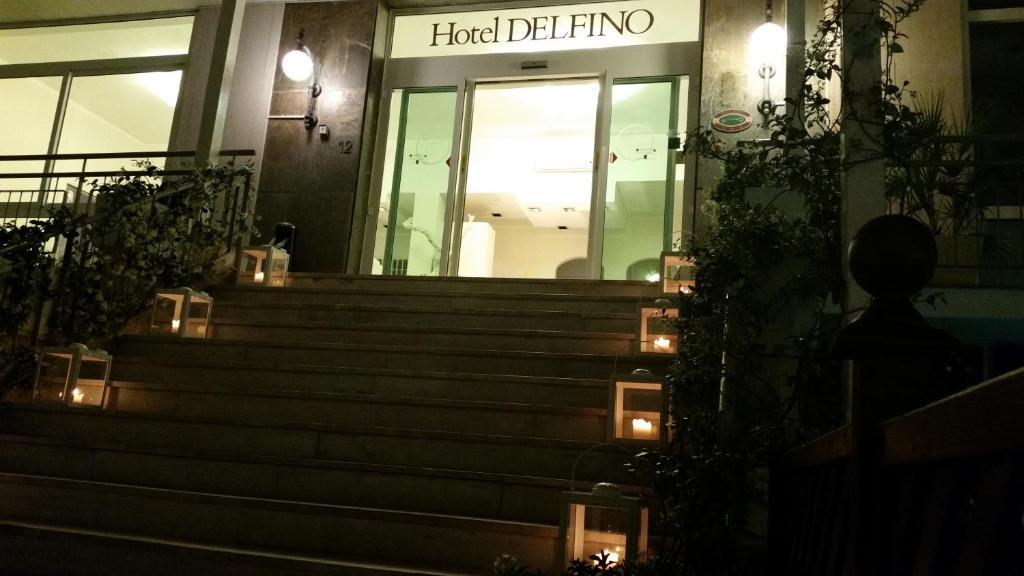 Hotel Delfino Milano Marittima Esterno foto
